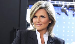 Cynthia McFadden, a veteran journalist and former Nightline co-anchor.