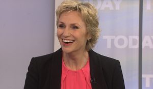 Former Glee star Jane Lynch currently hosts Celebrity Weakest Link on Fox.